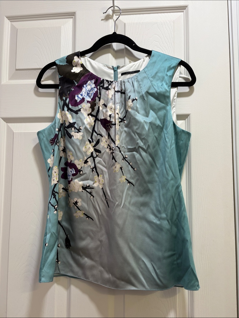Elie Tahari Floral Sleeveless Blouse in Blue & Gray